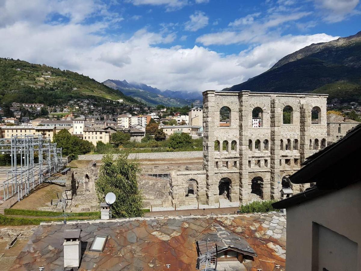 Aosta Con Vista - Appartamento In Centro Ngoại thất bức ảnh