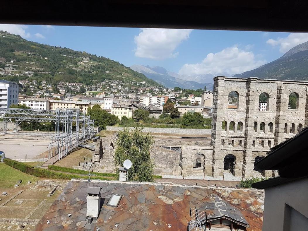Aosta Con Vista - Appartamento In Centro Ngoại thất bức ảnh